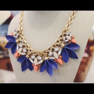 Stella and dot Melia necklace